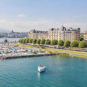 The Woodward - Collection Genève