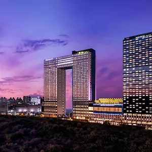 Отель Novotel Ambassador Yongsan, Сеул