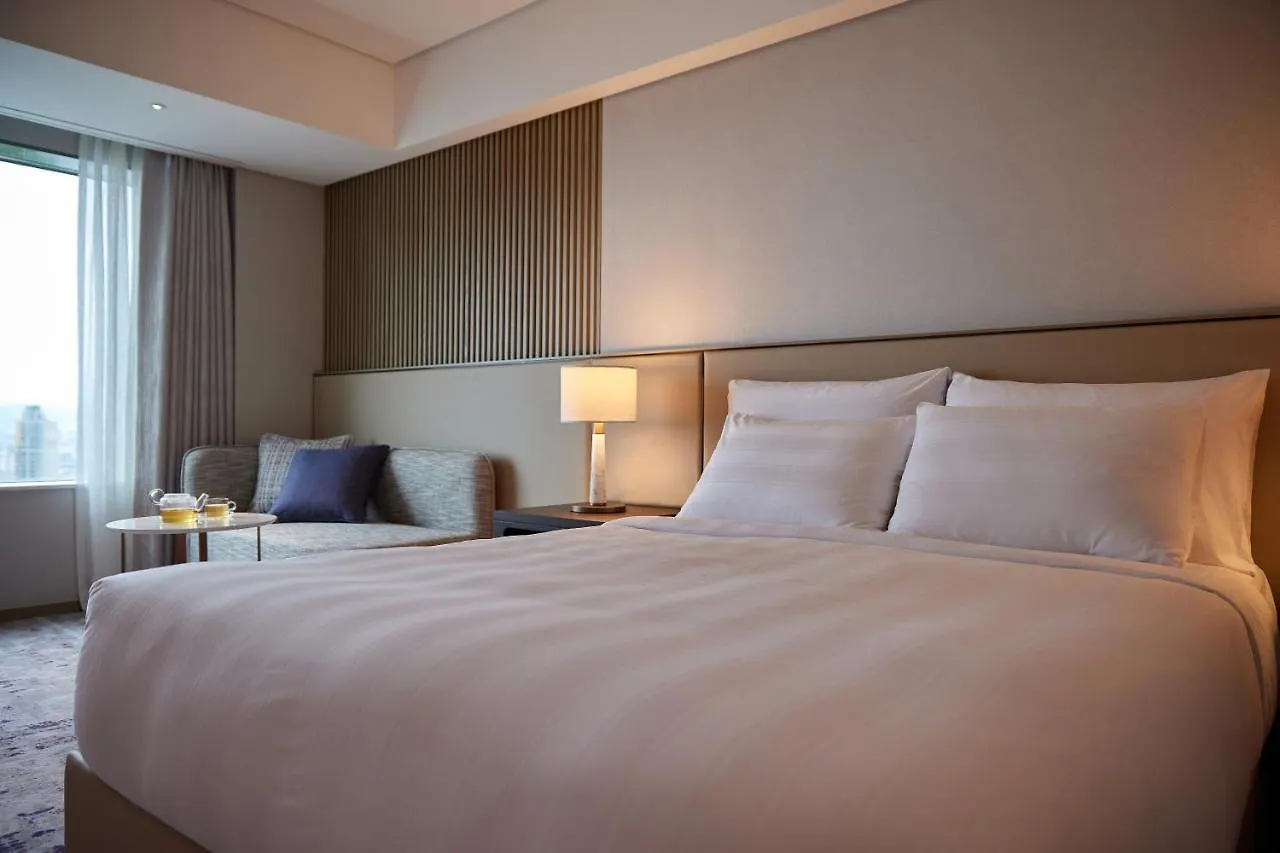 Lotte Hotel World Σεούλ 5*,  Νότια Κορέα